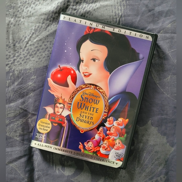 ⭐️Snow White & the Seven Dwarfs Platinum Edition⭐️ - Picture 1 of 2